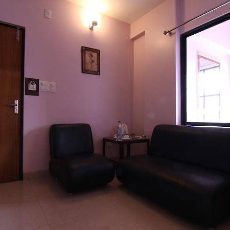 Hotel Rajawas Dibrugarh エクステリア 写真