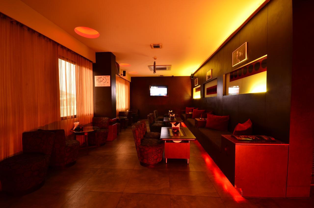 Hotel Rajawas Dibrugarh エクステリア 写真